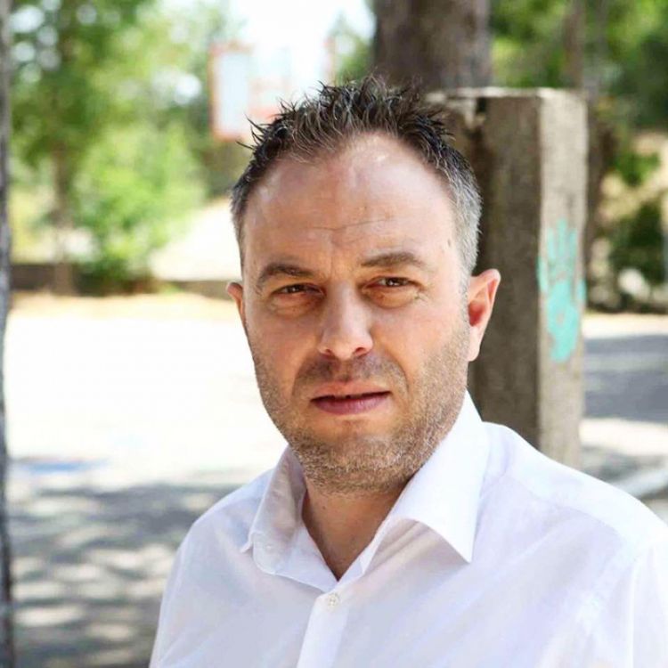 13e1b618a9d1f2a0ac1893a24b9882f8 Xl