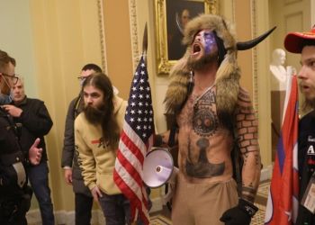 Επαναστάτες χωρίς αιτία (Μια σύντομη προσέγγιση στα γεγονότα των ΗΠΑ) | γράφει ο Κωνσταντίνος Τζέκης 21e17a48d25eb6da465b6c4386f4c906 Xl