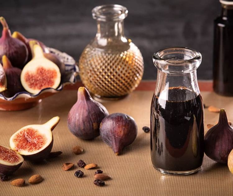 Τα σύκα, τα καρύδια και το γλυκό κρασί 9c09a4db447c0e6aee452746facb8d26