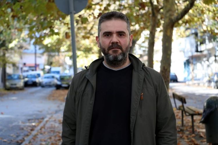 Η κυβέρνηση απέτυχε να πείσει τους πολίτες να εμβολιαστούν και εργαλιοποιεί και πάλι τις επιχειρήσεις εστίασης