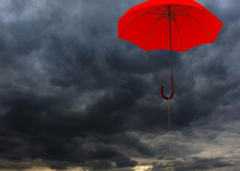 Καιρός Σήμερα: Με Συννεφιά, Βροχές, Καταιγίδες Και Ισχυρούς Ανέμους