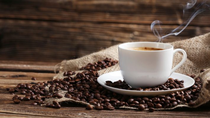 Μελέτη αλλάζει όσα ξέραμε για τον καφέ – Πόσο συνδέεται με ταχυκαρδίες και διαβήτη