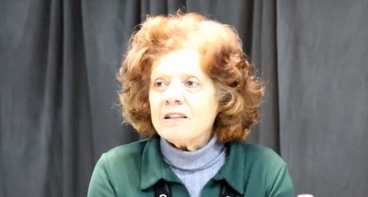 Η τιμή και η τιμωρία των 100