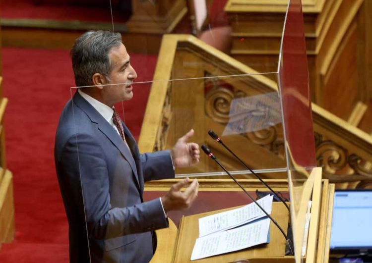 Ο Στάθη Κωνσταντινίδη ομιλητής