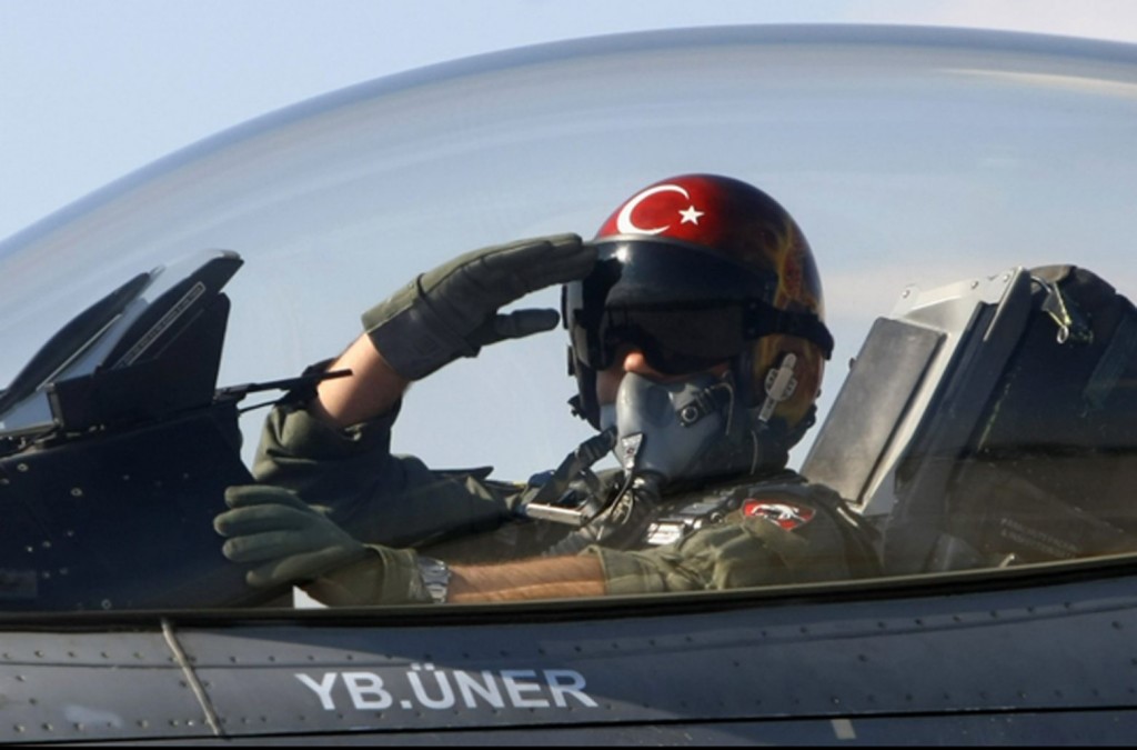 Τούρκος Πιλότος: Πετάω 23 Χρόνια Μαχητικά Και Είμαι Άνεργος