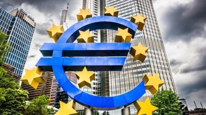 Μερικές Σκέψεις Για Τα 20 Χρόνια Του Ευρώ