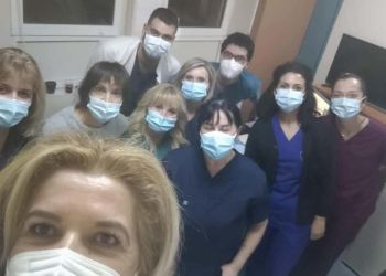 Μια από τις βάρδιες των ΤΕΠ του νοσοκομείου Κοζάνης, χθες παραμονή Πρωτοχρονιάς, μας εύχονται χρόνια πολλά…