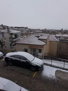 Μικρή χιονόπτωση στην πόλη της Κοζάνης