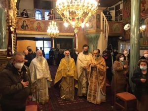 Στον Ιερό Ναό Αγίου Αθανασίου Κοζάνης τελέστηκε θεία λειτουργία, με αφορμή τον εορτασμό του ομώνυμου Αγίου Στον Ιερό Ναό Αγίου Αθανασίου Κοζάνης τελέστηκε θεία λειτουργία, με αφορμή τον εορτασμό του ομώνυμου Αγίου