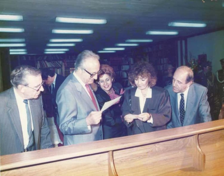 11 Οκτώβρη Του 1988 Ο Πρόεδρος Της Δημοκρατίας Χρήστος Σαρτζετάκης Επισκέπτονταν Την Κοζάνη