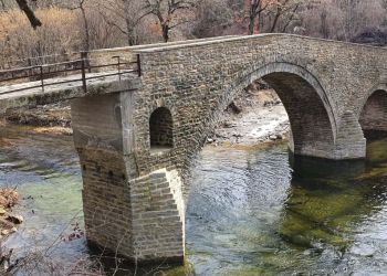 Οι Ομορφιές Μας: Αποκατάσταση Του Πέτρινου Γεφυριού Του Ροδοχωρίου Βοΐου Κοζάνης