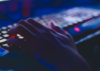 Συναγερμός Στη Δίωξη Ηλεκτρονικού Εγκλήματος Για «Απάτες Μέσω Σεξουαλικής Εκβίασης»
