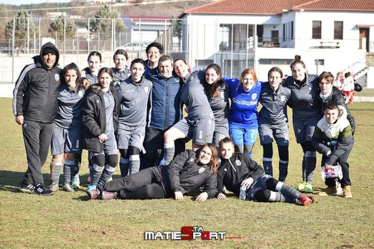 Η Τρίτη γνώμη: Καλώς τα,  τα κορίτσια!