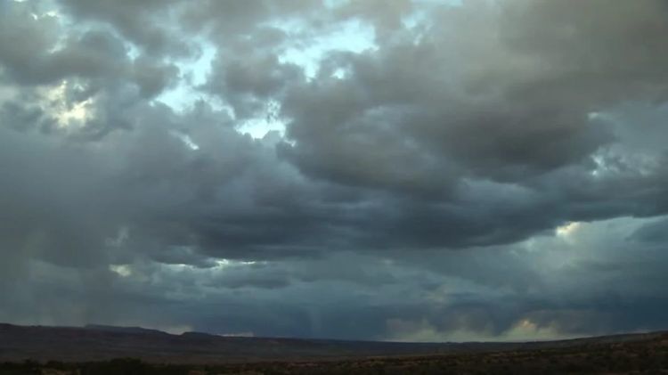 Καιρός σήμερα: Χαμηλές θερμοκρασίες με νεφώσεις και ασθενείς χιονοπτώσεις