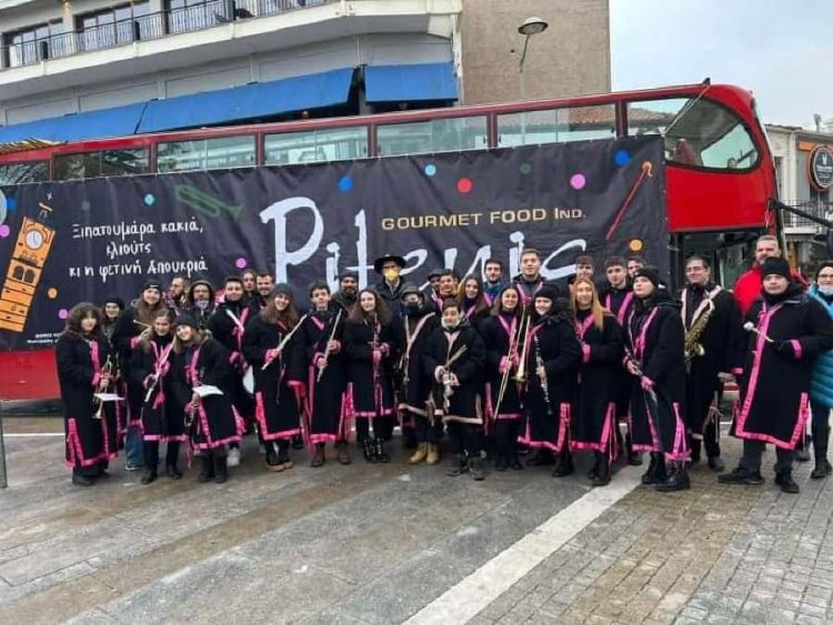 Σε ρυθμούς Αποκριάς με την “Πανδώρα  By Bus!”