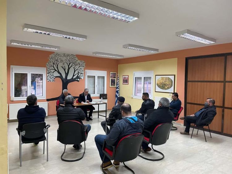 Στο Μαυροδέντρι ο Γιώργος Αμανατίδης Συζήτηση για τα φωτοβολταϊκά