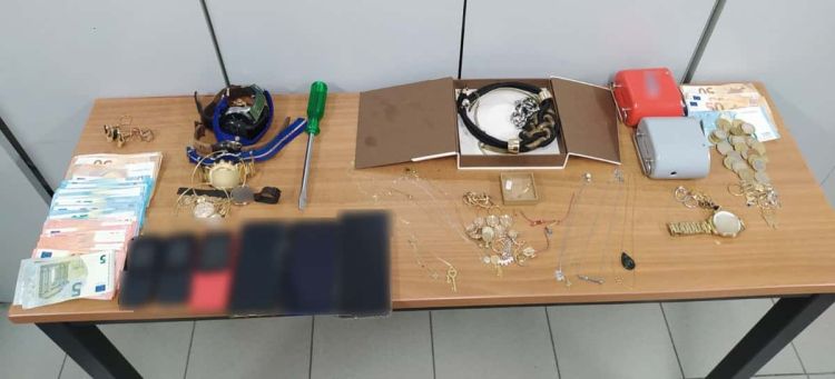 Συνελήφθησαν από αστυνομικούς του Τμήματος Ασφάλειας Φλώρινας  4 άτομα μέλη εγκληματικής ομάδας