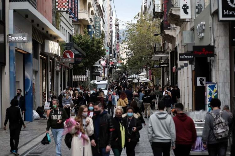 Mεγάλη ανατροπή με τα μέτρα για ανεμβολίαστους – Έρχονται αλλαγές