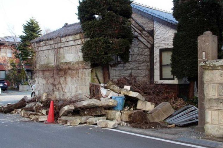 Σεισμός 7,4 Βαθμών Στην Ιαπωνία: Τουλάχιστον 4 Νεκροί, Χιλιάδες Νοικοκυριά Χωρίς Ρεύμα