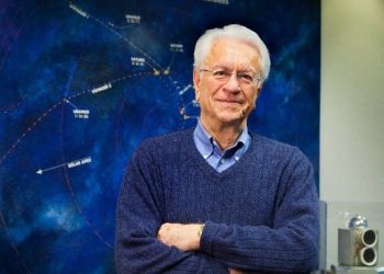 Ο κορυφαίος αστροφυσικός Στ. Κριμιζής για τα ταξίδια της Nasa