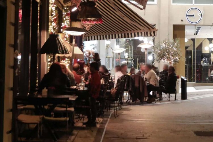 Πάμε για καλοκαίρι χωρίς πιστοποιητικά