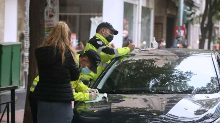 Τέλος στο σβήσιμο κλήσεων – Το νέο όριο ταχύτητας στις πόλεις