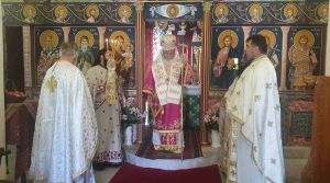 Αρχιερατική Θεία Λειτουργία στο Μητροπολιτικό Εξωκλήσι του Αγίου Βαραδάτου του Κουβουκλιώτη Αρχιερατική Θεία Λειτουργία στο Μητροπολιτικό Εξωκλήσι του Αγίου Βαραδάτου του Κουβουκλιώτη