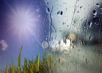 Καιρός Σήμερα: Ζέστη με βροχές μετά το μεσημέρι