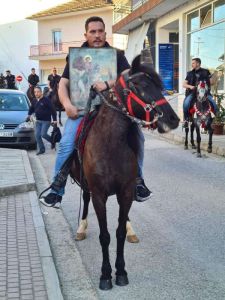 Περιφορά της εικόνας του Αγίου Γεωργίου, στους δρόμους της Αιανής