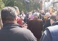 Πλήθος Πιστών Στην Αναπαράσταση Της Αποκαθήλωσης Του Εσταυρωμένου Στο Δρυόβουνο Βοΐου.