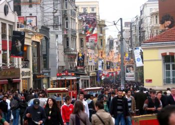 Το 56% Των Τούρκων Πιστεύει Ότι Τους Ανήκουν Εδάφη Άλλων Χωρών