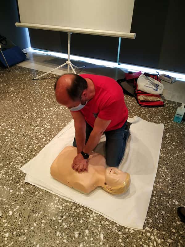 ΕΟΣ Κοζάνης: Εκπαιδεύσεις πρώτων βοηθειών και βασικής εκπαίδευσης ζωής ΕΟΣ Κοζάνης: Εκπαιδεύσεις πρώτων βοηθειών και βασικής εκπαίδευσης ζωής