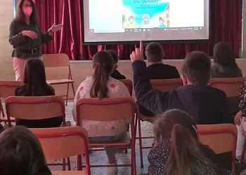 «Μυστικοί πράκτορες» στο 8ο Δημ. Σχολείο Κοζάνης «Μυστικοί πράκτορες» στο 8ο Δημ. Σχολείο Κοζάνης