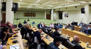 Πέντε πρόεδροι κοινοτήτων μιλούν στο “Θ” Πέντε πρόεδροι κοινοτήτων μιλούν στο “Θ”