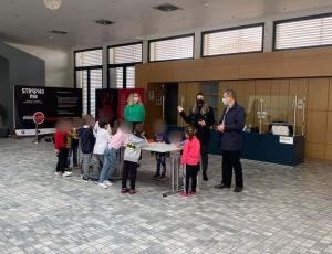 Παγκόσμια Ημέρα Παιδικού Βιβλίου: «Μύθι...μύθι...φτιάχνω το δικό μου παραμύθι» στη Δημοτική Βιβλιοθήκη Κοζάνης Παγκόσμια Ημέρα Παιδικού Βιβλίου: «Μύθι…μύθι…φτιάχνω το δικό μου παραμύθι» στη Δημοτική Βιβλιοθήκη Κοζάνης