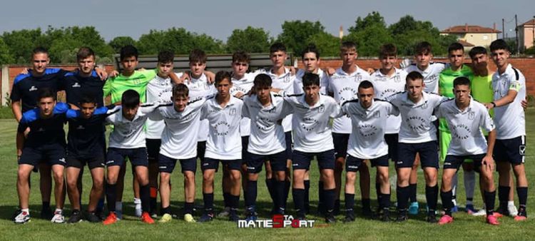 Α.Ε. Καισάρεια: Τα θερμά μας συγχαρητήρια σε προπονητές και ποδοσφαιριστές!