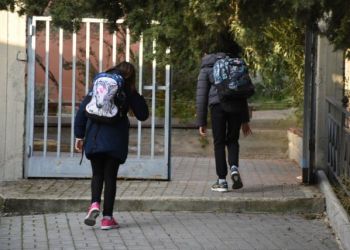 Τέλος η υποχρεωτική μάσκα στα σχολεία