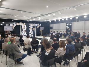 Άνοιξαν οι πύλες του Κέντρου Γούνας Δυτικής Μακεδονίας – Κατέφθασε η 25μελης εμπορική Αποστολή από τη Ν. Κορέα