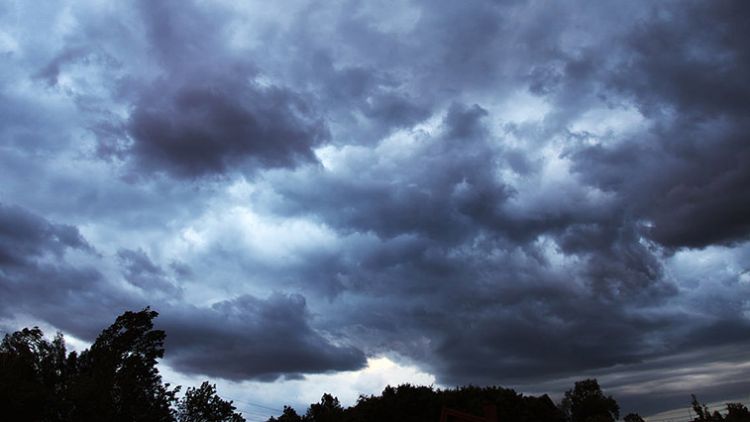 Ο Καιρός Σήμερα: Συννεφιά Με Τοπικές Βροχές Και Καταιγίδες