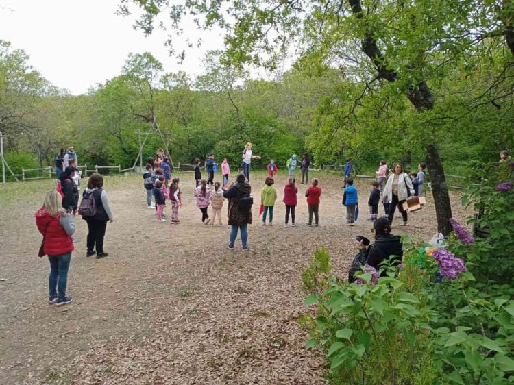 Ο σύλλογος “Λακκους Τ΄ Μαγκαν”  τίμησε τη μαμά…