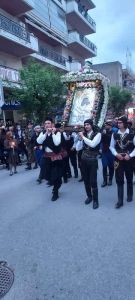 Πλήθος πιστών στη λιτάνευση της Εικόνας της Παναγίας Ζιδανιώτισσας στην Κοζάνη