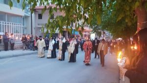 Πλήθος πιστών στη λιτάνευση της Εικόνας της Παναγίας Ζιδανιώτισσας στην Κοζάνη