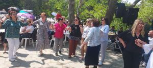 Το ρίξαν έξω οι “Φίλοι της Παράδοσης”