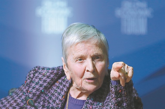 Ελένη Αρβελέρ: Το Βυζάντιο βρίσκει σιγά σιγά τη θέση του στο ευρωπαϊκό μεγαλείο Ελένη Αρβελέρ: Το Βυζάντιο βρίσκει σιγά σιγά τη θέση του στο ευρωπαϊκό μεγαλείο