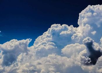 Ο Καιρός Σήμερα: Αίθριος με αραιή συννεφιά και με βροχές το απόγευμα