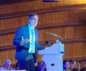 Τι τιμή είναι αυτή που μου κάνατε. Αυτή την εμπιστοσύνη δεν θα την προδώσω ποτέ…