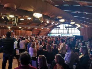 Τι τιμή είναι αυτή που μου κάνατε. Αυτή την εμπιστοσύνη δεν θα την προδώσω ποτέ…