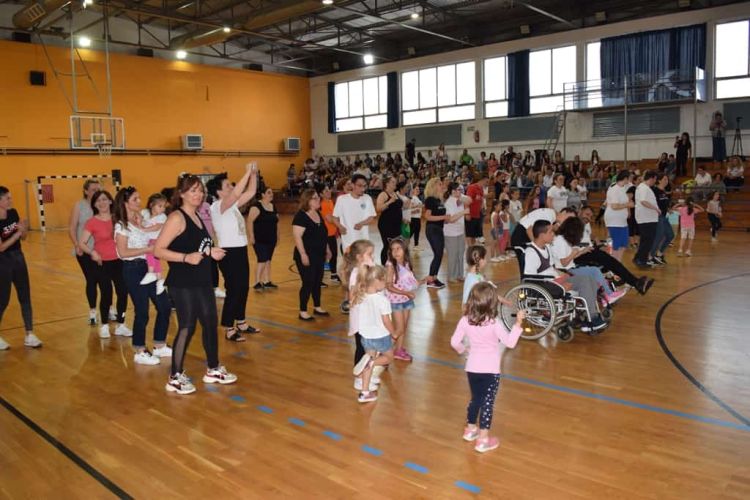 Καλλιτεχνική εκδήλωση, αφιερωμένη στα ΑΜΕΑ, από την Κοινωφελή Επιχείρηση και το Γραφείο Εθελοντισμού Δήμου Φλώρινας