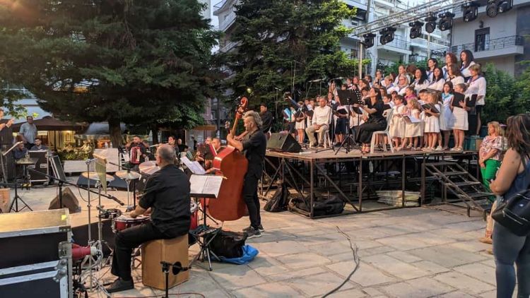 Μια πολύ όμορφη βραδιά γεμάτη ιστορία και μουσική είχαν την ευκαιρία να απολαύσουν οι πολίτες των Γρεβενών