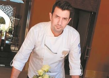 Ο Έλληνας σεφ που έφτιαξε το… πλατινένιο μενού της Ελισάβετ